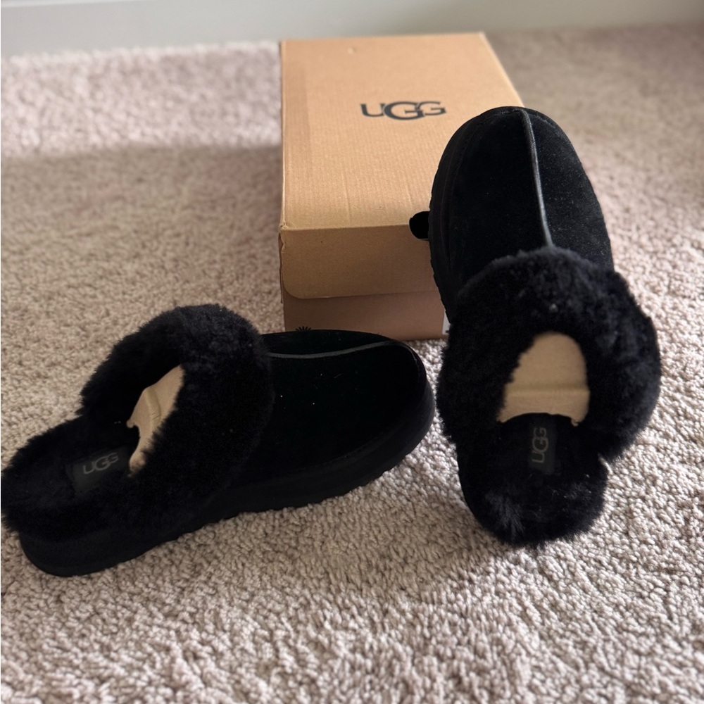 UGG Black Disquette
